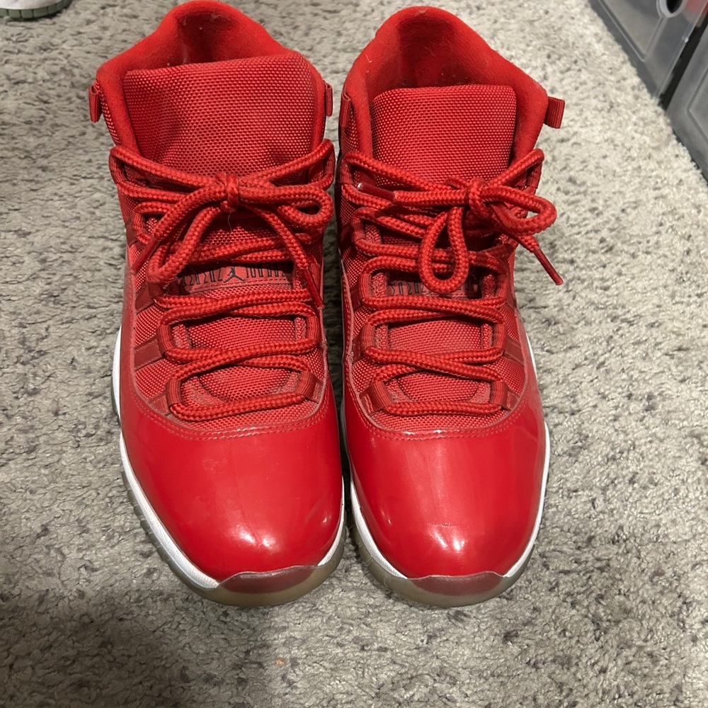 Jordan 11s